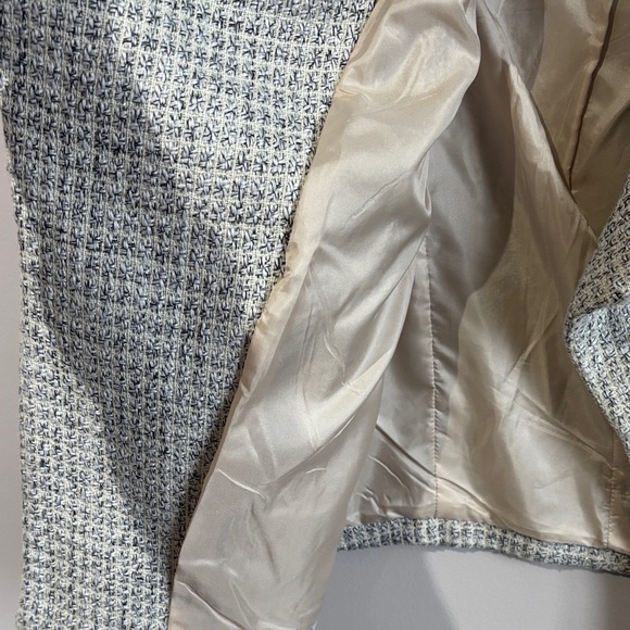 Costa Blanca Textured Cream and Black Blazer - Picture 3 of 5